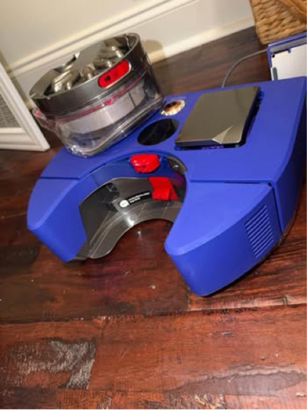 Dyson Robot Vacuum 360 in Purple and Silver
